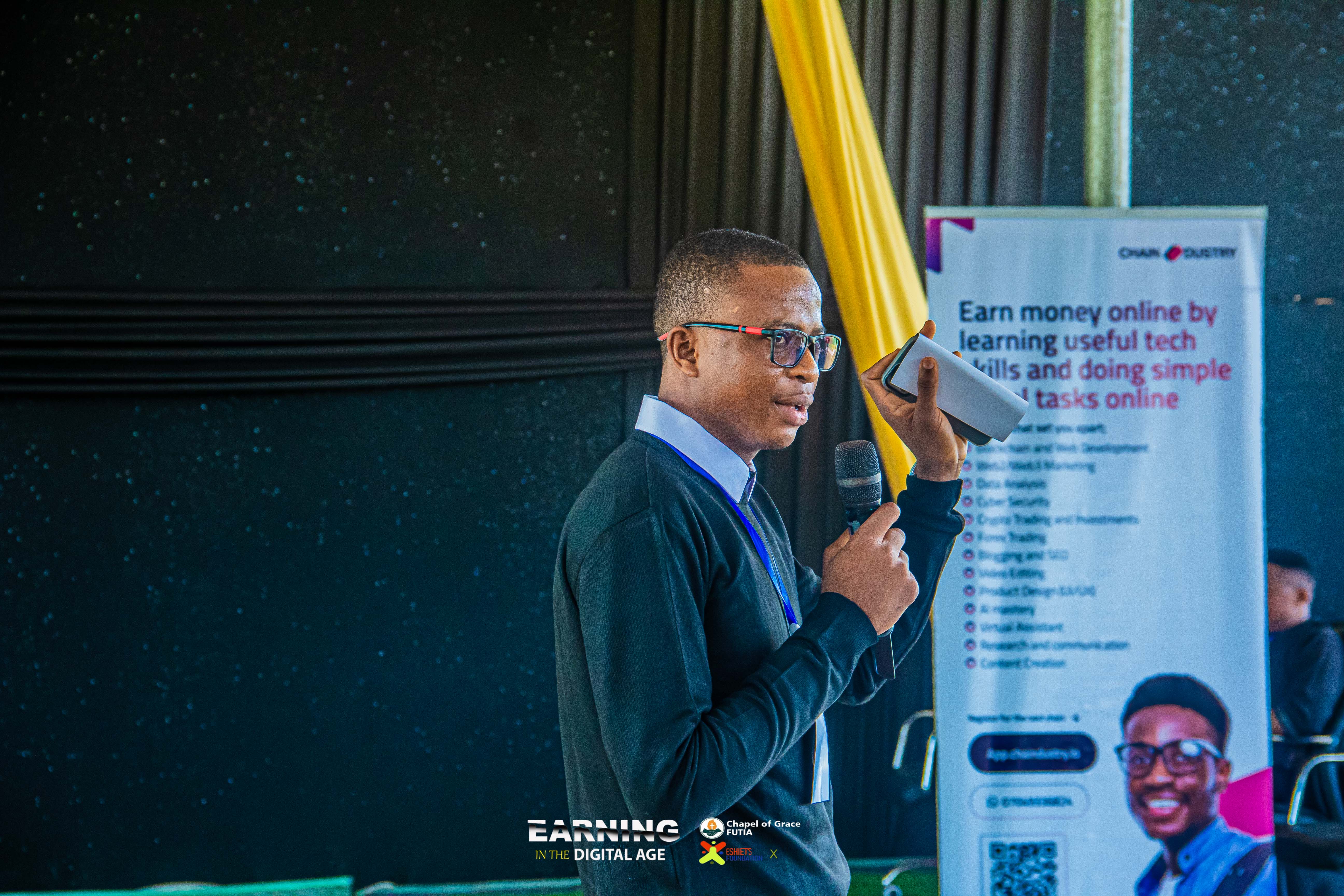 An EITDA participant sharing a practical demonstration